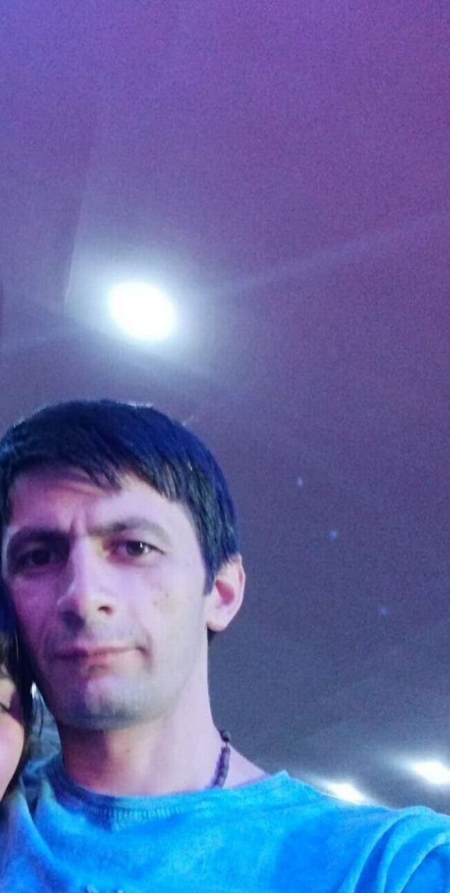  41673624  Giorgi, 44 ,    