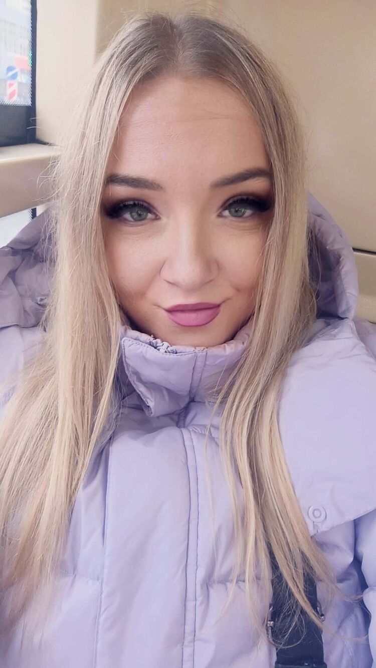  54240244  , 33 ,    -