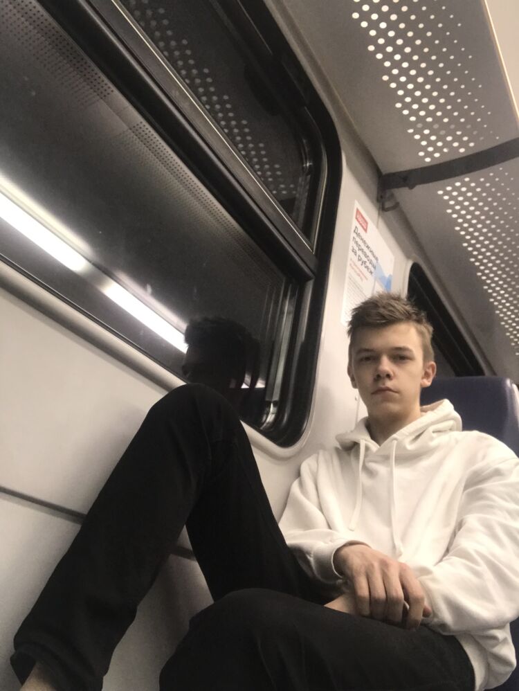 ,   Oleg, 21 ,   ,   , c , 