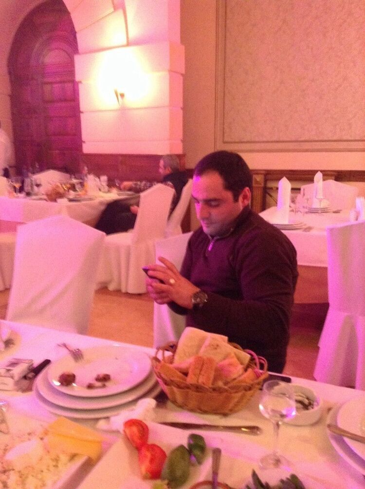  ,   Artur, 42 ,   ,   , c 
