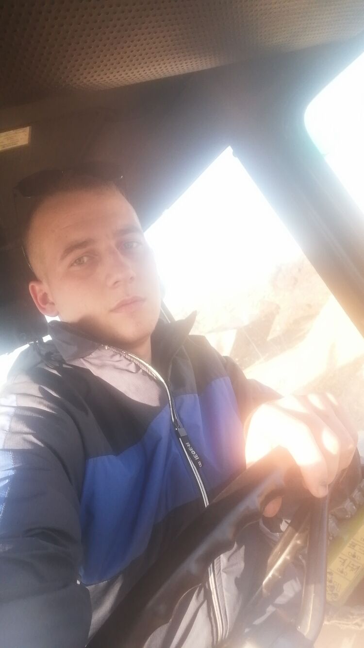  40292534  , 25 ,    