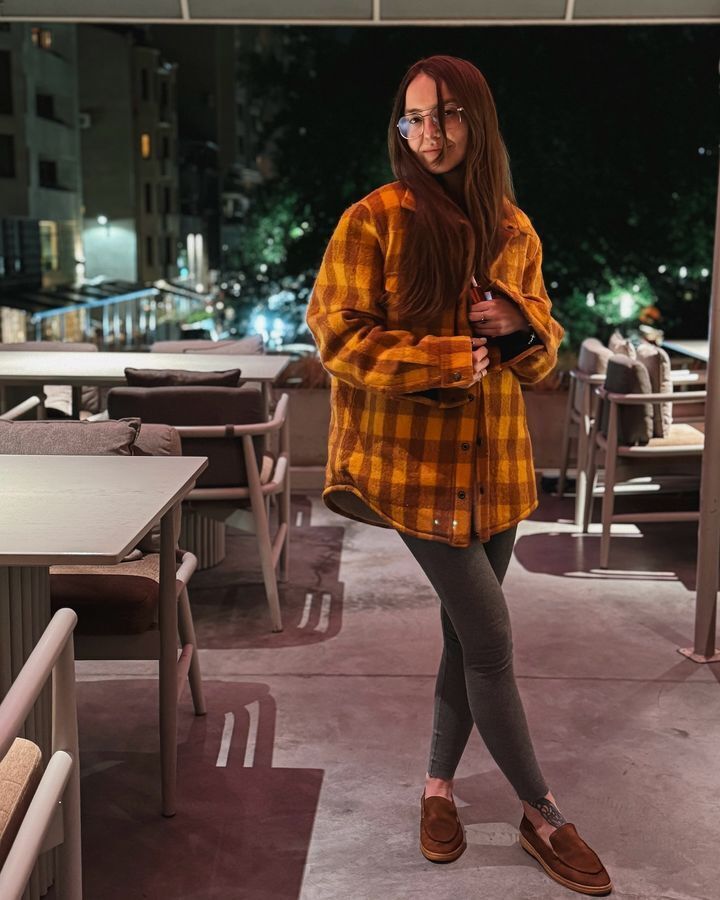  43557764  , 28 ,    -