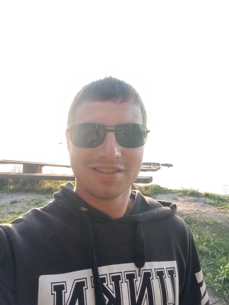 46765664  , 29 ,    