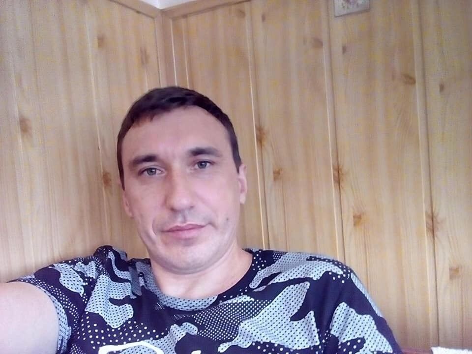  ,   Igor, 49 ,   ,   , c , 
