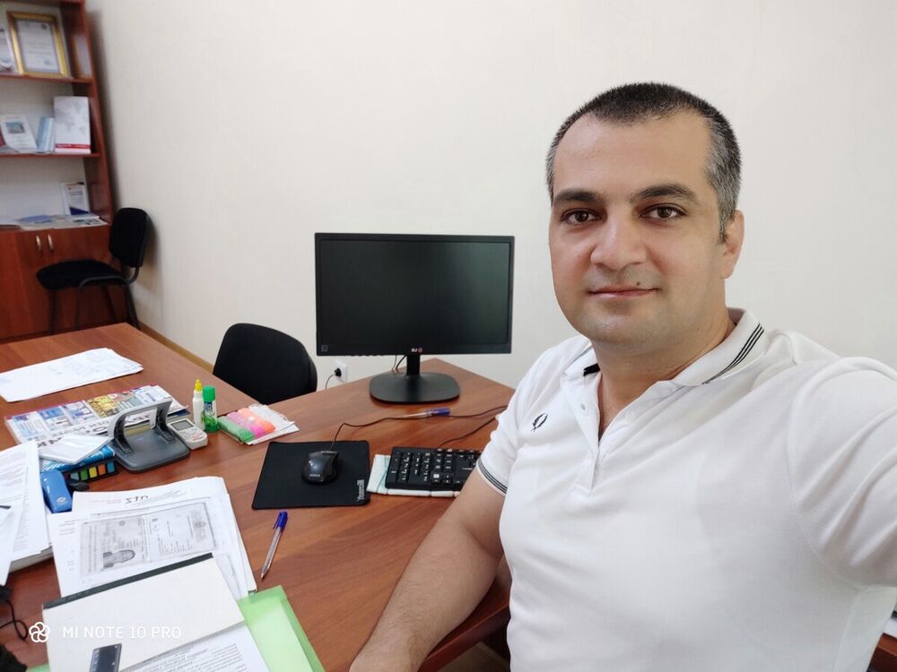  ,   Amir, 44 ,  