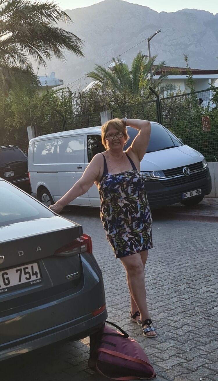  49279924  , 62 ,    -