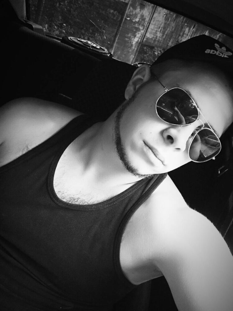  22223104  Kirill, 26 ,    