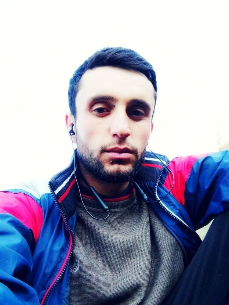  30006204  Muhiddin, 27 ,    