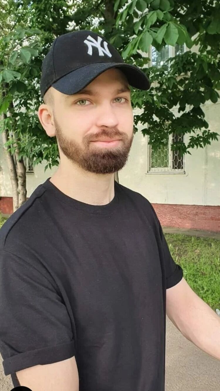  54110604  Alex, 32 ,    