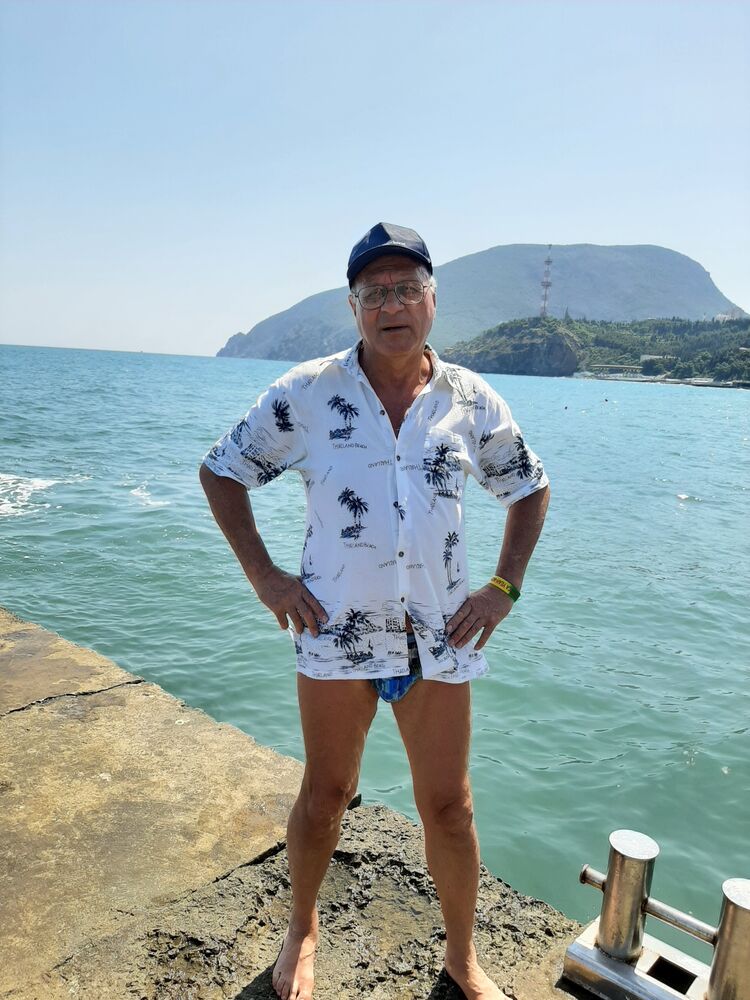  ,   Viktor s, 59 ,   ,   