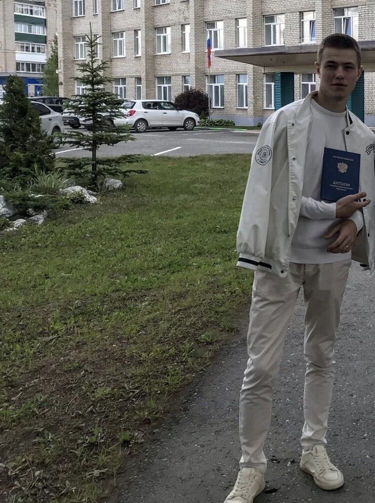  47533474  , 21 ,    