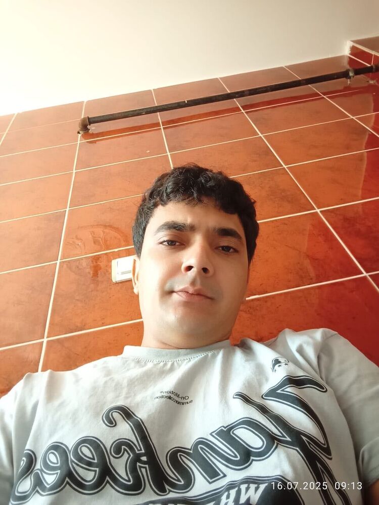  52851844  Begenc, 23 ,    