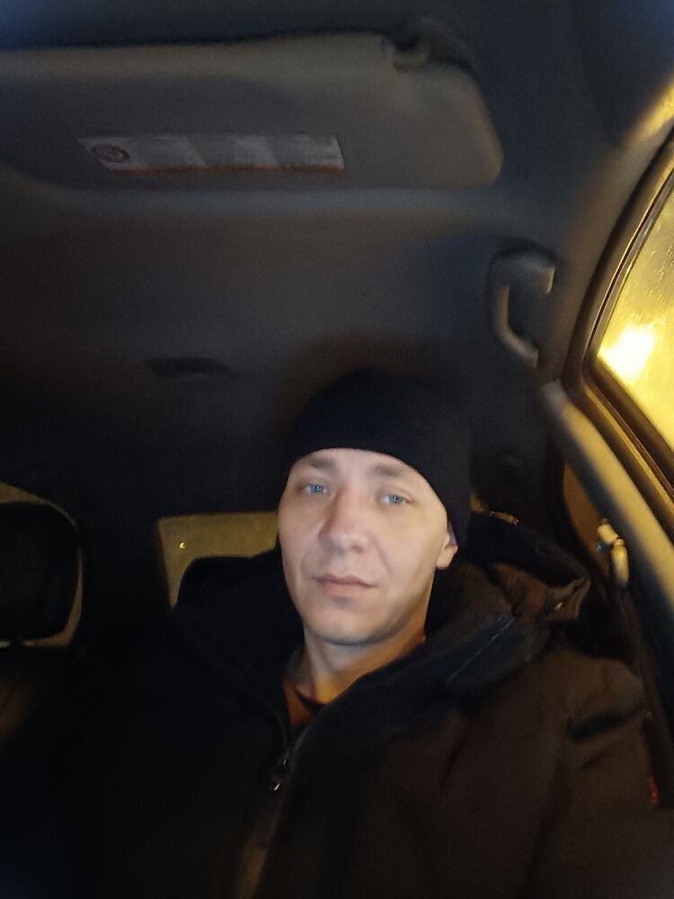  33545024  Denis, 38 ,    