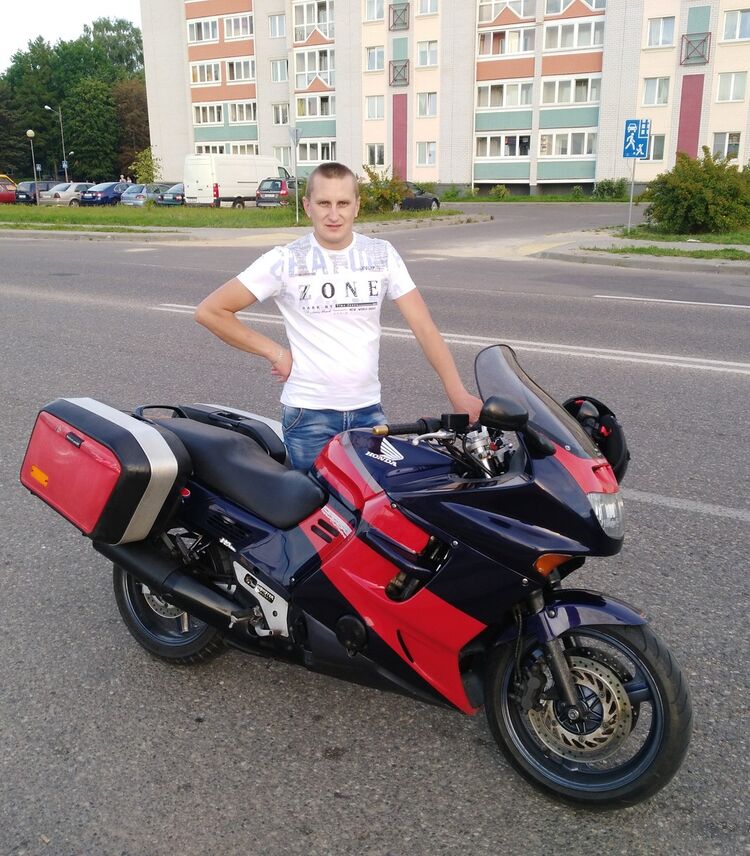  ,   Viktar, 36 ,   ,   , c , 