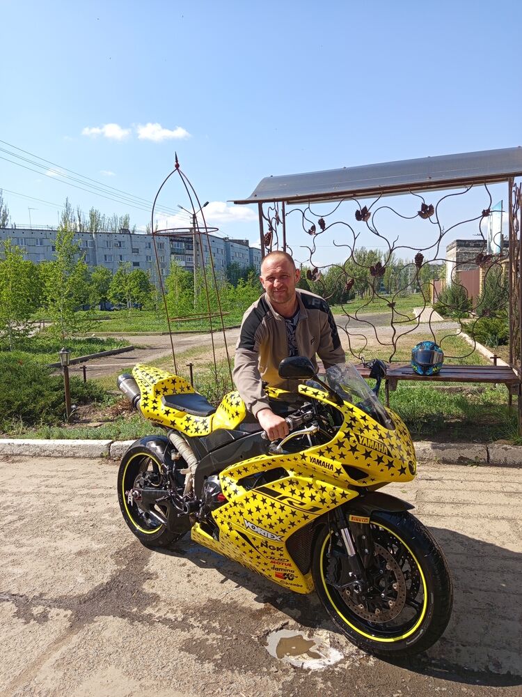  ,   Artyom, 38 ,   ,   , c 