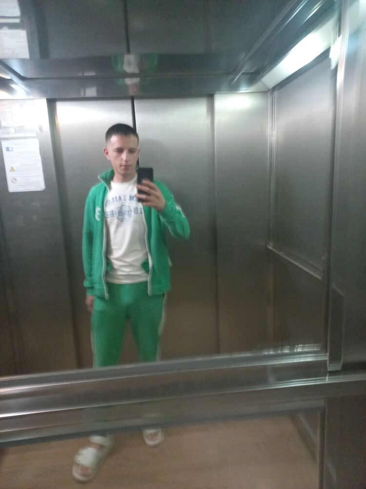  ,   Mikhail, 35 ,   ,   , c , 