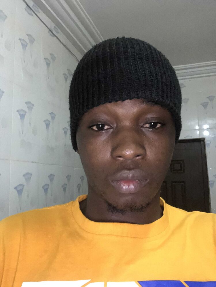  24096804  AbdulRazaq, 33 ,    