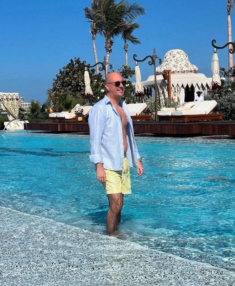  Acala del Rio,   Fransisco, 56 ,   ,   