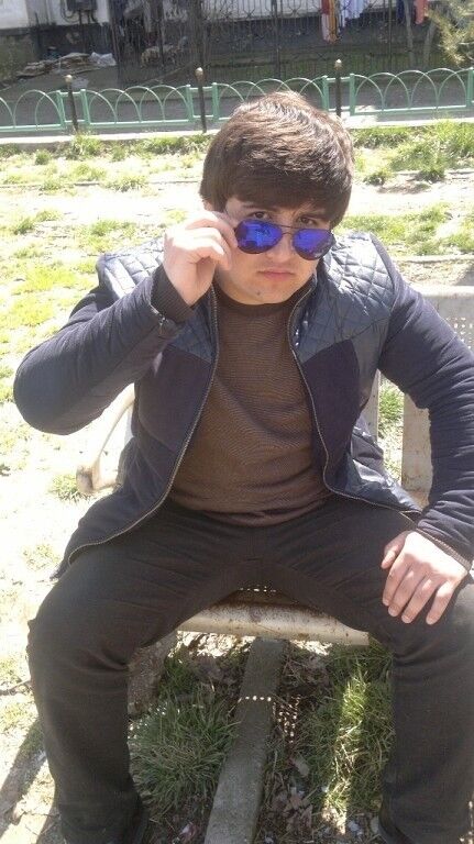  4290984  Ismoil, 34 ,    