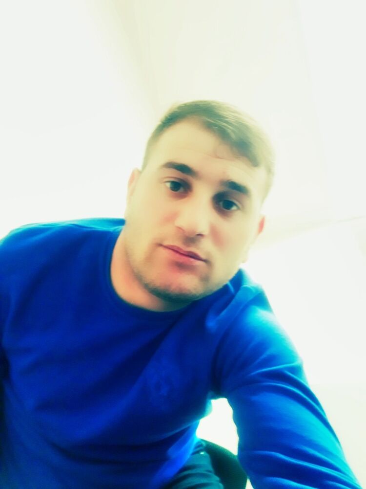  16612584  Ceyhun, 31 ,    