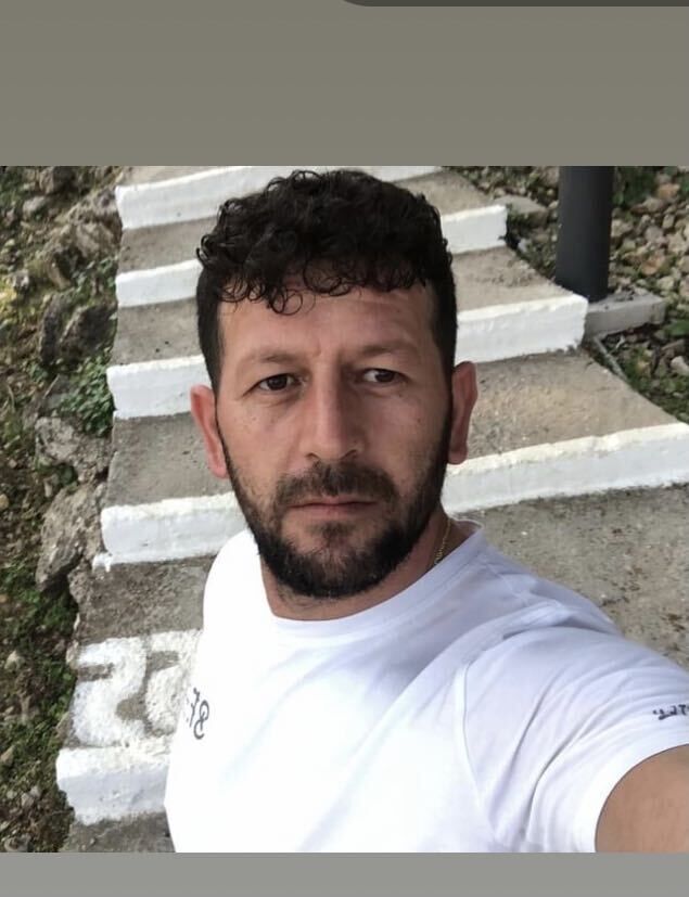 ,   Vasilis, 41 ,   ,   