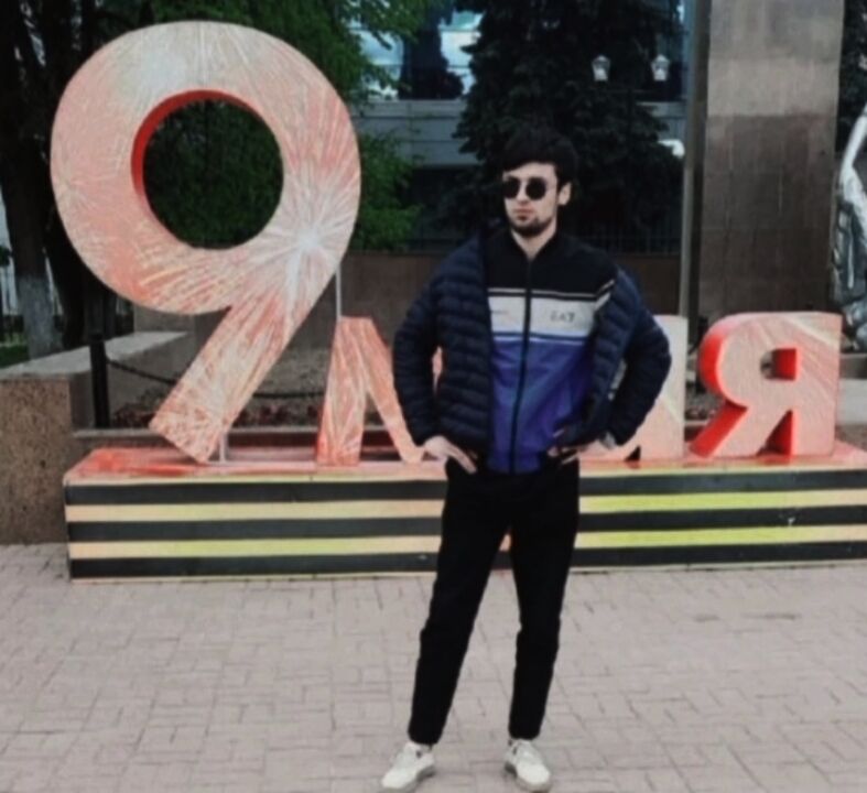  43461924  Sardir, 23 ,    