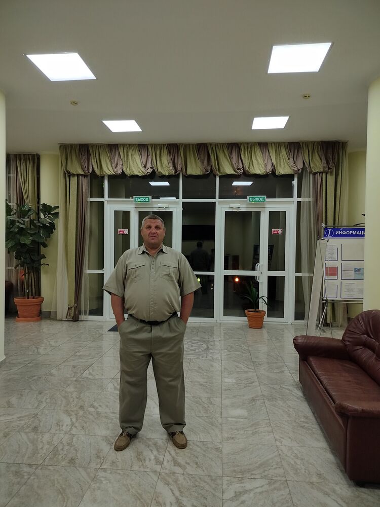  47713504  Alexander, 55 ,    