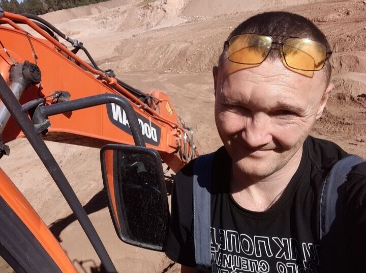  31860424  Nik, 50 ,    