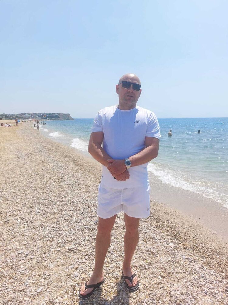  52178874  Pavel, 45 ,    
