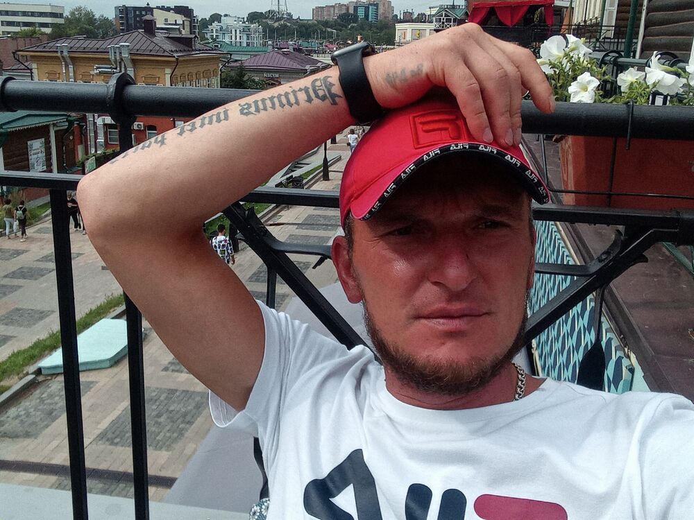  ,   Leonid, 39 ,   ,   
