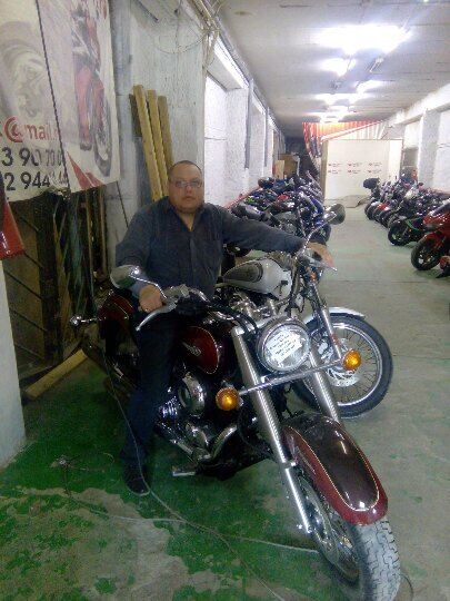  30670194  Igor, 44 ,    