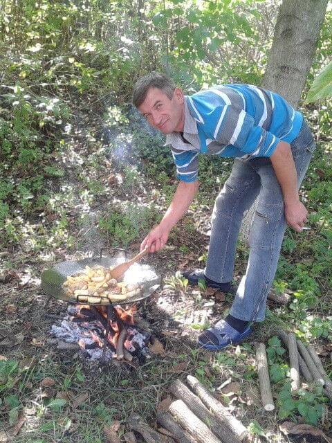  16037244  Veaceslav, 44 ,    
