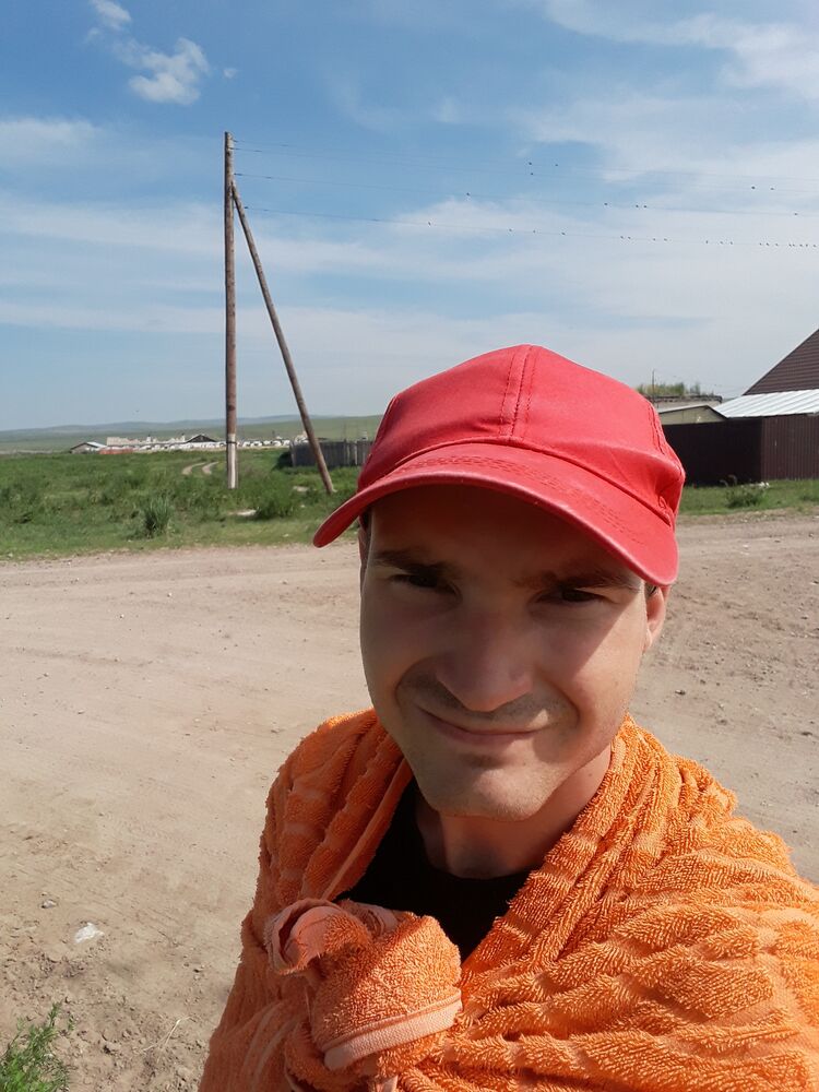  44889484  , 24 ,    
