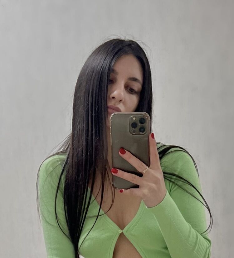  41738514  Sabina, 33 ,    
