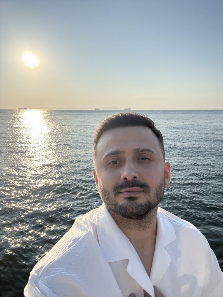  52159434  Mehmet, 34 ,    