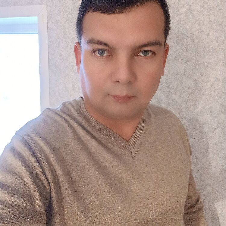  30335124  Sergey, 40 ,    