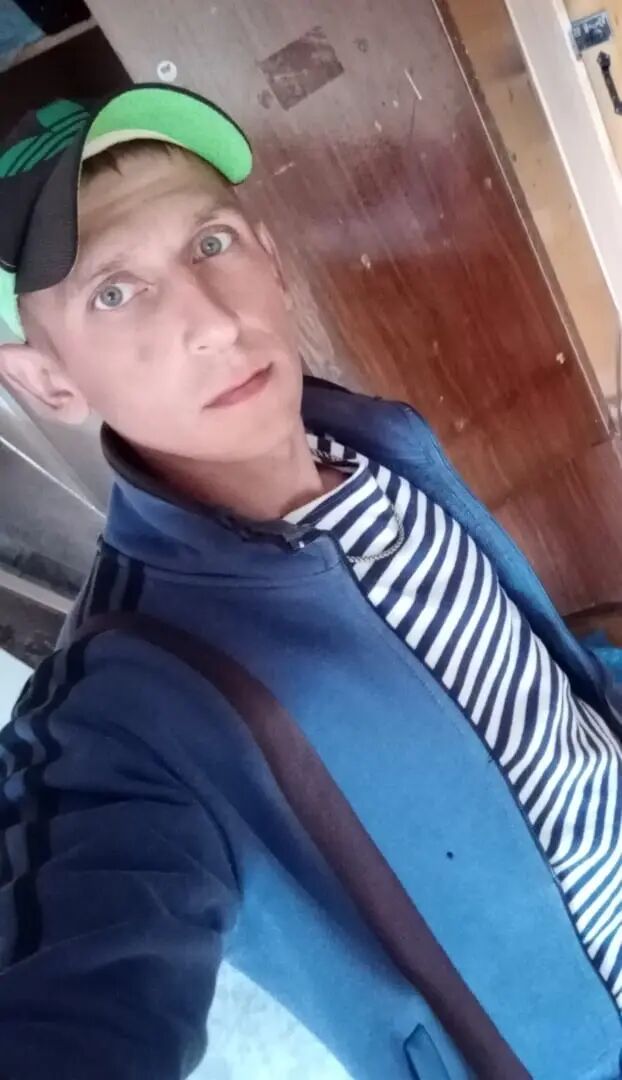  37570074  , 32 ,    