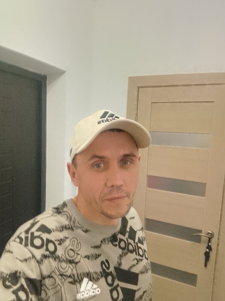  44336614  Sergey, 43 ,    