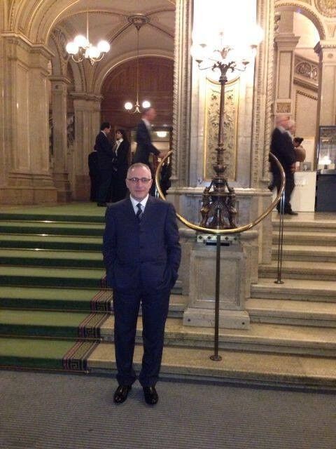  ,   Luca, 54 ,   ,   , c 