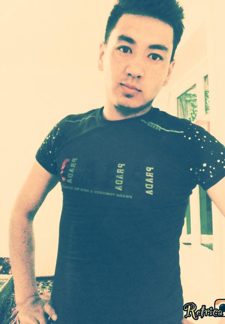  -,   Ayiz, 33 ,   ,   , c 