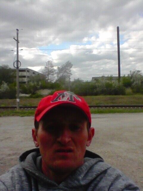 22296904  Denis, 35 ,    