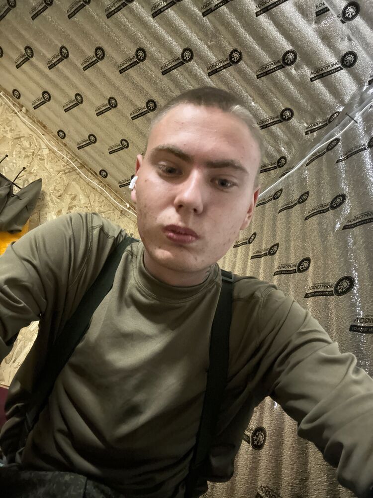  47360504  , 21 ,    -