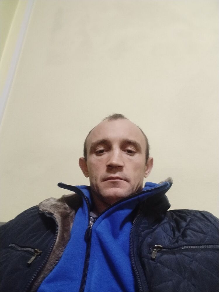 ,   Misha, 37 ,   ,   