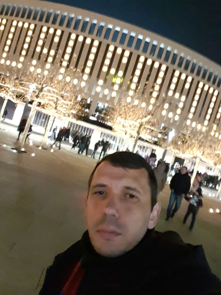  18680444  , 39 ,    