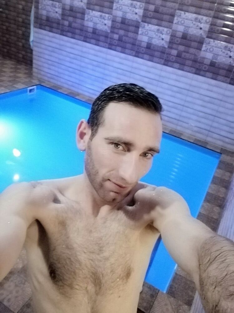  15093884  Gurgen, 35 ,    