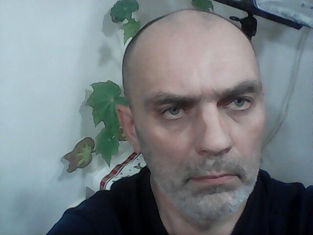  18350024  Igor, 55 ,    