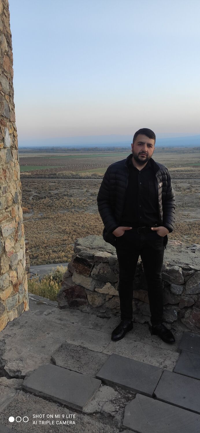  ,   Arman, 35 ,   ,   