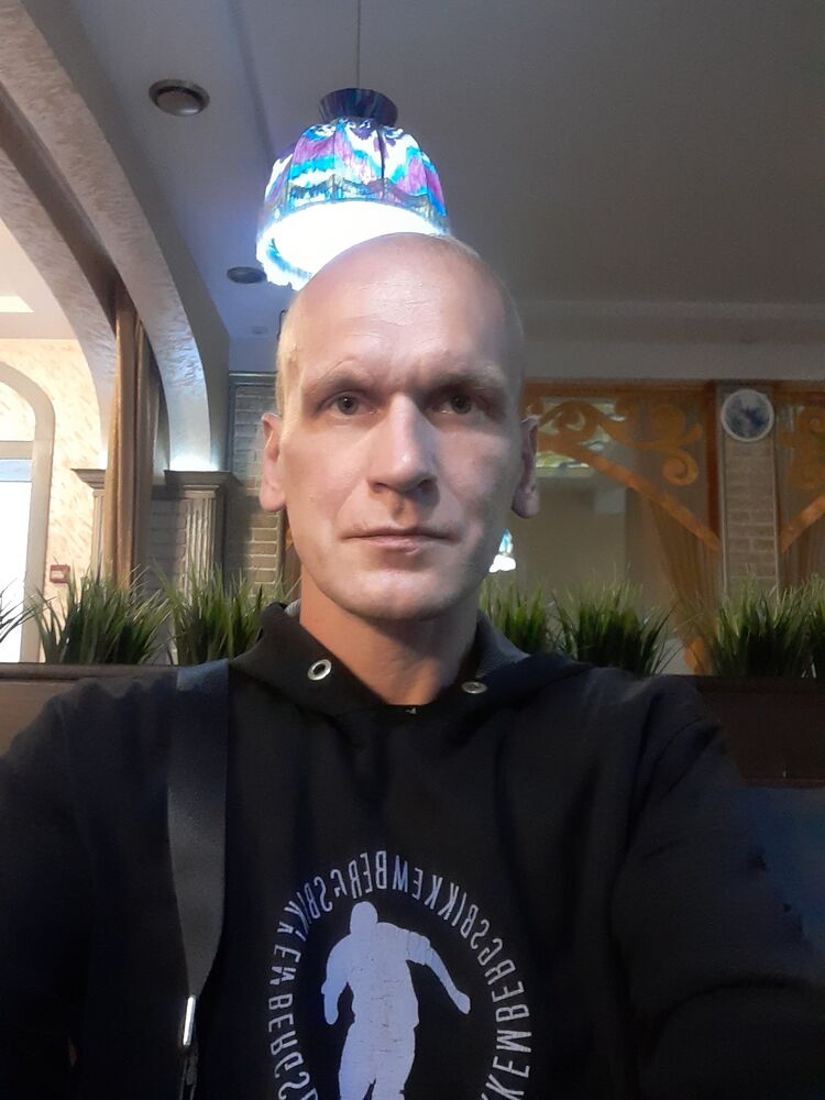  53202554  , 40 ,    -