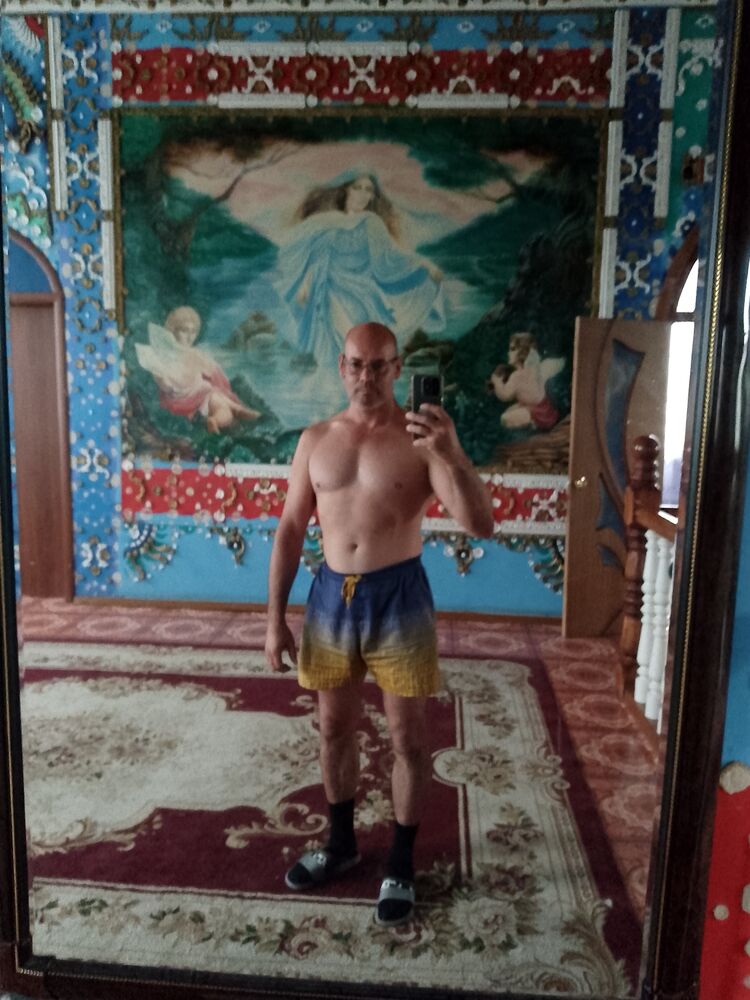  43391424  Alexey, 42 ,    