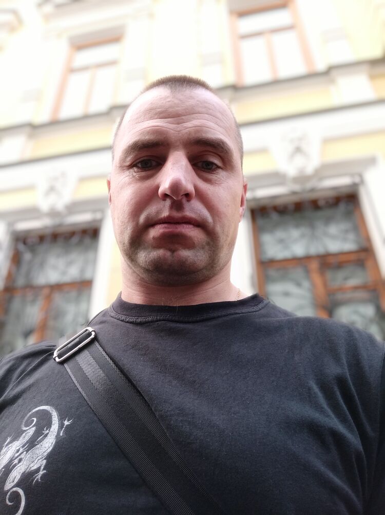  ,   Dima, 44 ,   ,   , c , 